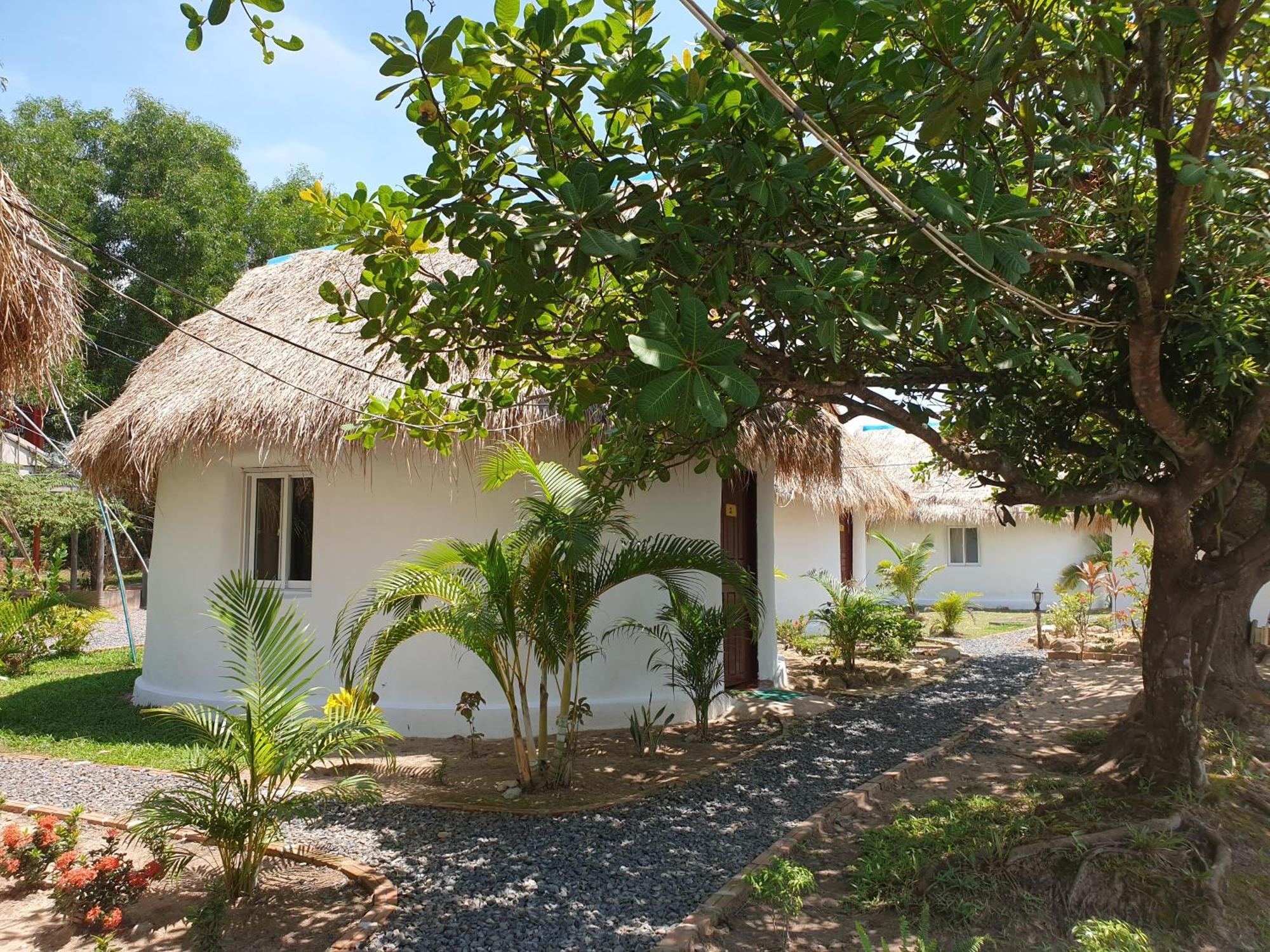 Bohemiaz Resort And Spa Kampot Exterior photo